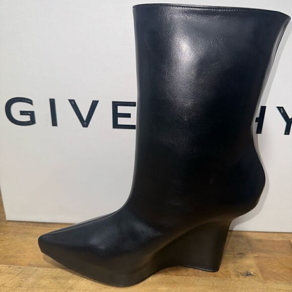 Givenchy G Lock Ankle Boots - Picture 6 of 10